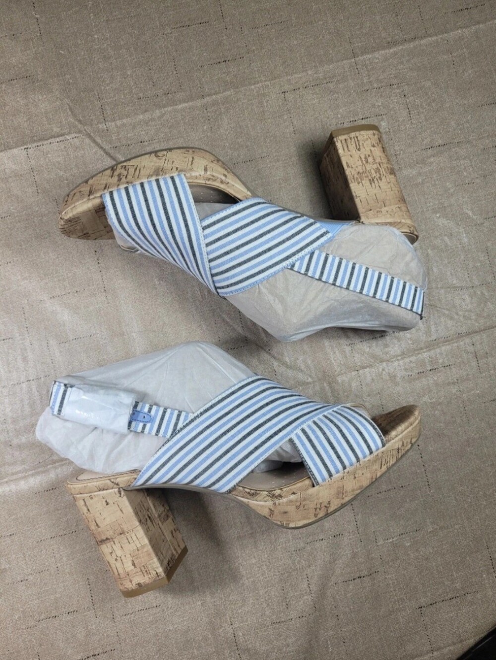LifeStride Women's 9.5 M Striped Strappy Slingback Block Heel Sandals Blue White - Picture 4 of 9